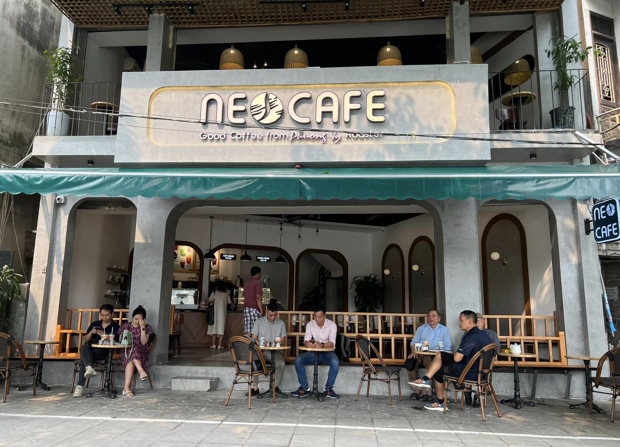 Hanoi egg coffee- neo cafe