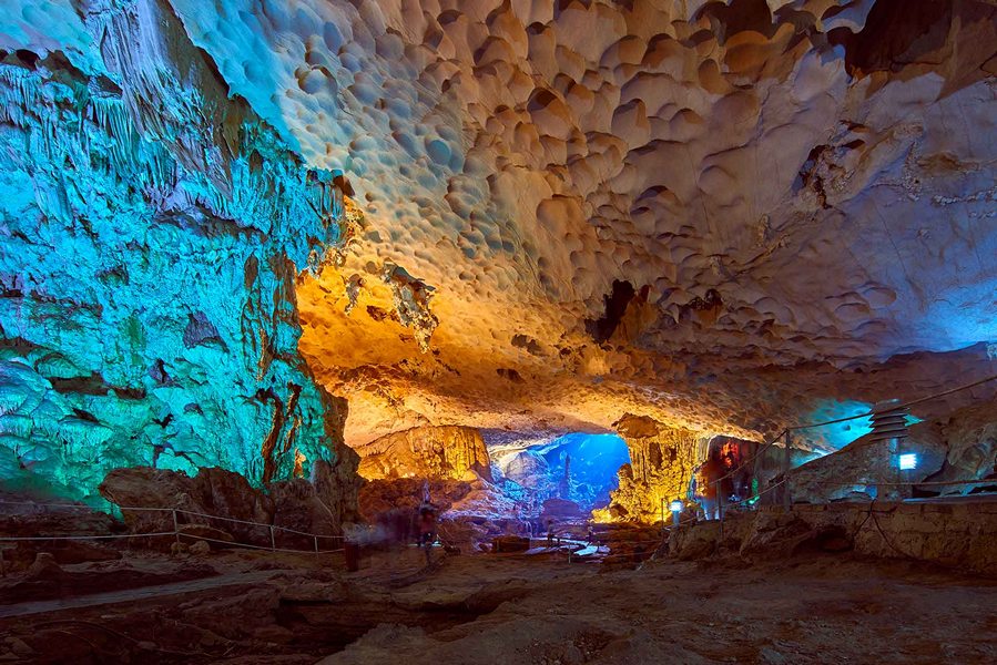 The Amazing cave (Hang Sung Sot) 