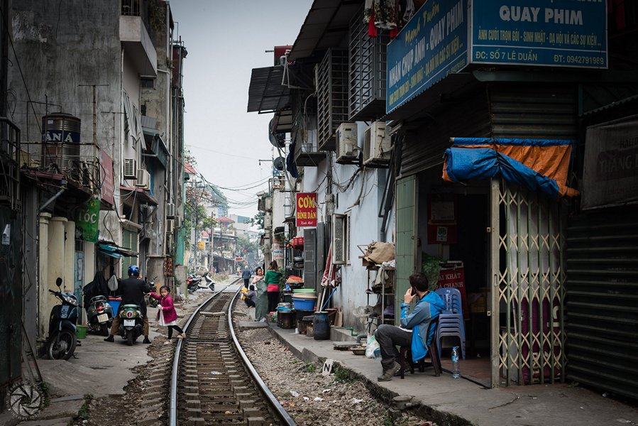 Hanoi train street 