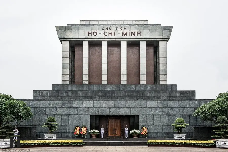 10+ well-known tourist attractions in Hanoi city 25 Ho Chi Minh mousoleum