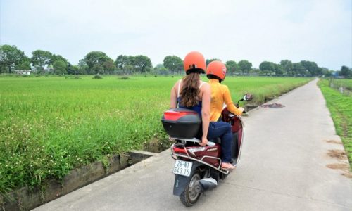 Bat Trang ceramic village Motorbike Tour [Half day]
