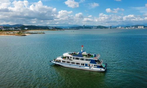 Halong Bay one day tour from Hanoi [Deluxe cruise]