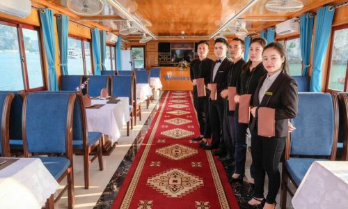 Halong Bay one day tour [Small group] with transfer from Hanoi