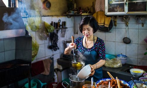 Hanoi street foodie tour [3 hours, 17:00 – 20:00]