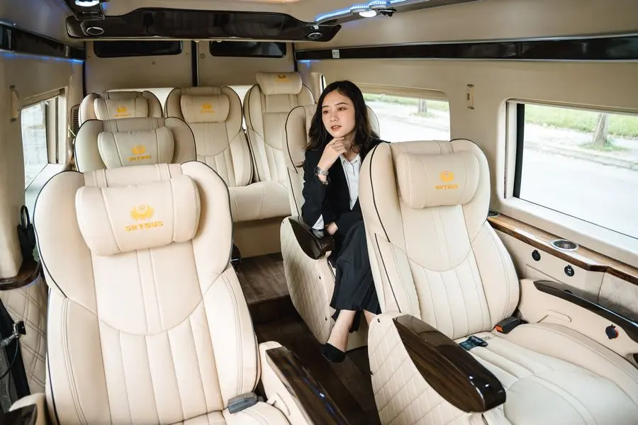 Private car transfer Cat Bi Airport (Hai Phong) to Ha Long 8 9 seat limousine van transfer
