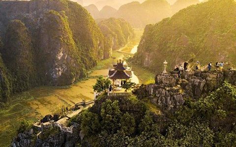 Hoa Lu – Tam Coc – Mua Cave, full day tour from Hanoi [Small group]
