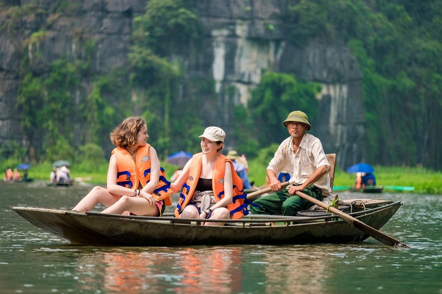 Hoa Lu - Tam Coc (boat tour & cycling) full day tour (Small group)