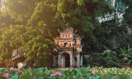 [Ninh binh tour] 1 day : Bich Dong – Local Farmer’s House – Cycling –  Trang An