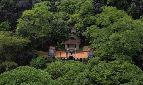 Tam Coc Ninh Binh tour : 2 days 1 night [ Tam Coc- Thung Nham- Hoa Lu]