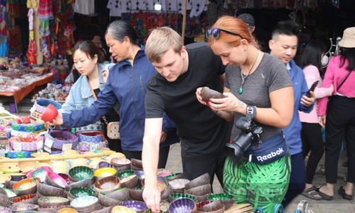 Tour to sapa from Hanoi: SAPA – BAC HA – HANOI  2 days – 1 night