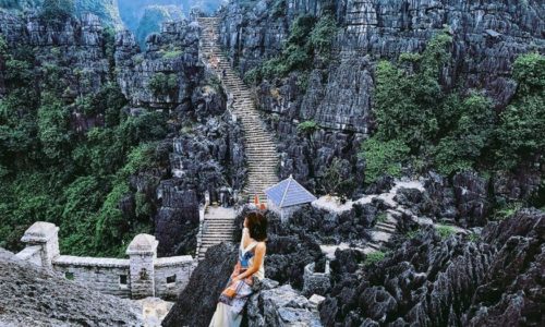 Ninh Binh 1 day tour [Hang Mua-Tam Coc-Hoa Lu ] the best choice !