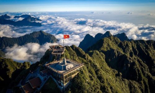 Sapa 2 days 1 night tour: HANOI – CATCAT – FANSIPAN