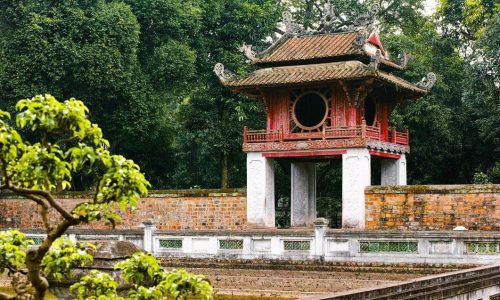 Temple of literature Hanoi- Photos and travel guide