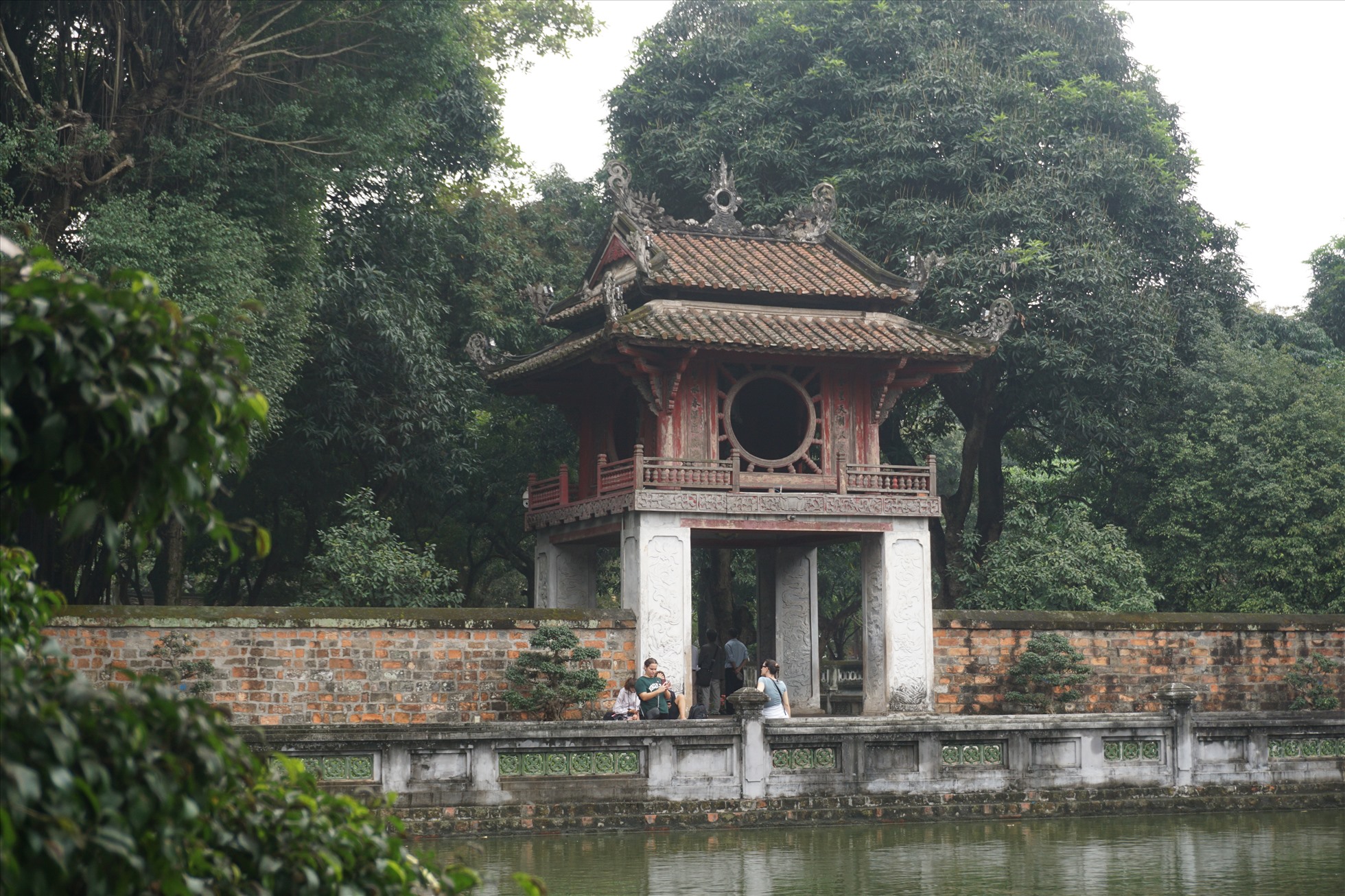the structure of the Temple of Literature Hanoi
