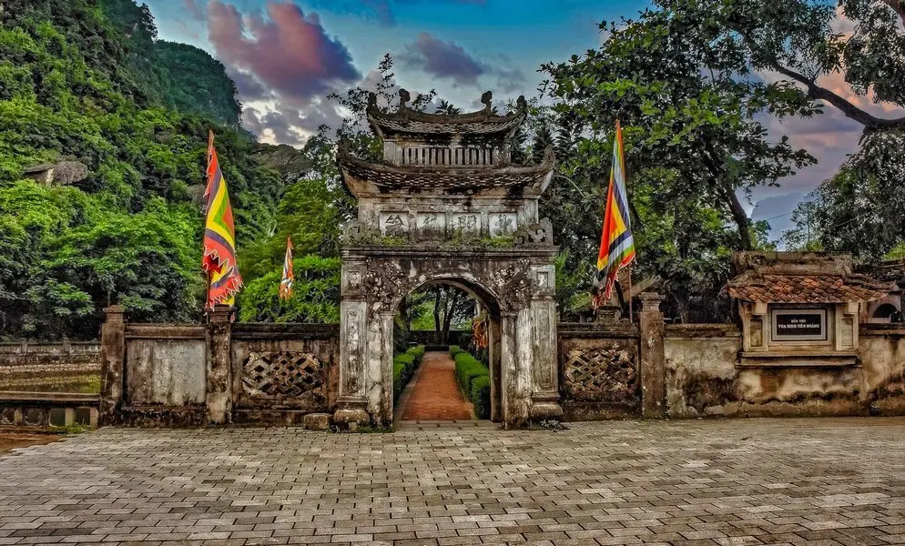 Hoa Lu Ninh Binh – Photos and Travel guides 15 Hoa Lu Ninh Binh