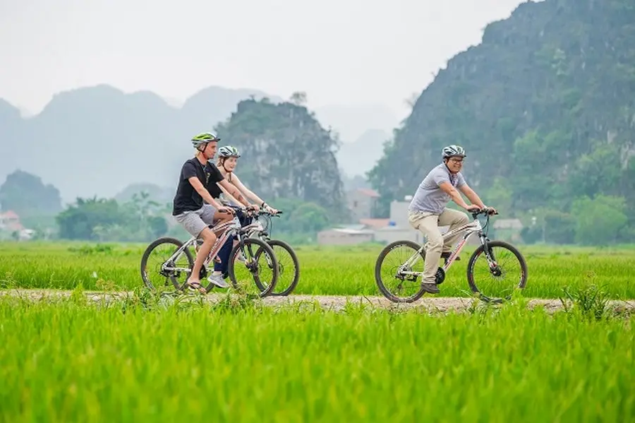 Hoa Lu Ninh Binh – Photos and Travel guides 19 Hoa Lu Ninh Binh