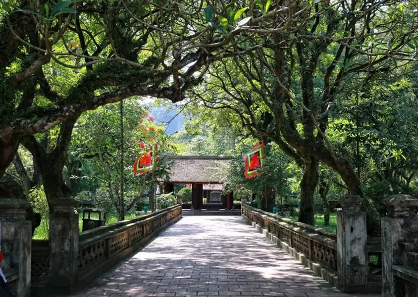 Hoa Lu Ninh Binh – Photos and Travel guides 17 Hoa Lu Ninh Binh