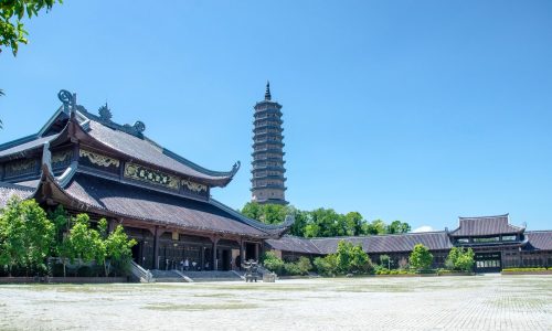 Hanoi – Bai Dinh – Jeep Tour- Mua Cave (1 Day)