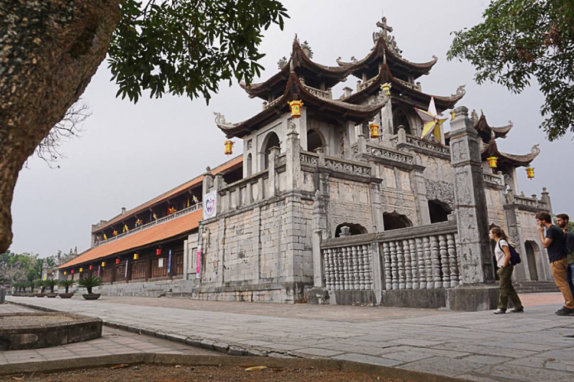 TOP 10+ Must-Visit Tourist Attractions in Ninh Binh 23 Phat Diem Stone Church: Unique Architecture