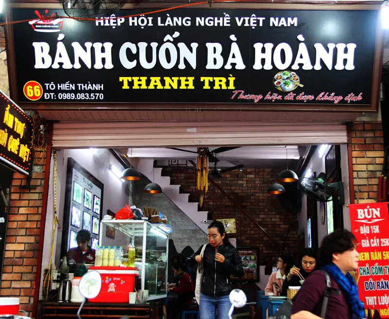 Discover Best “Bánh Cuốn” in Hanoi Old Quarter 16 Bánh Cuốn Bà Hoành