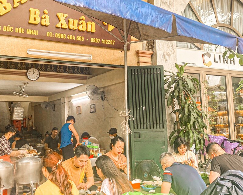 Discover Best “Bánh Cuốn” in Hanoi Old Quarter 25 Bánh Cuốn Bà Xuân