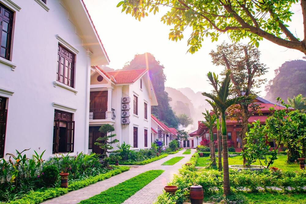 TOP 4 Most Beautiful Resorts in Tam Coc, Ninh Binh 22 Tam Coc La Montagne Resort & Spa