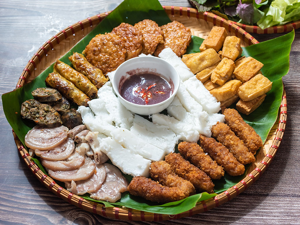 Hanoi Cuisine: Bun Dau Mam Tom - A Simple and Flavorful Vietnamese Dish 8 Hanoi Cuisine: Bun Dau Mam Tom - A Simple and Flavorful Vietnamese Dish