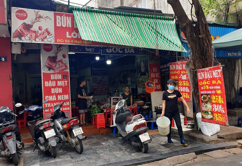 Hanoi Cuisine: Bun Dau Mam Tom - A Simple and Flavorful Vietnamese Dish 13 Bun Dau Ngo Gach