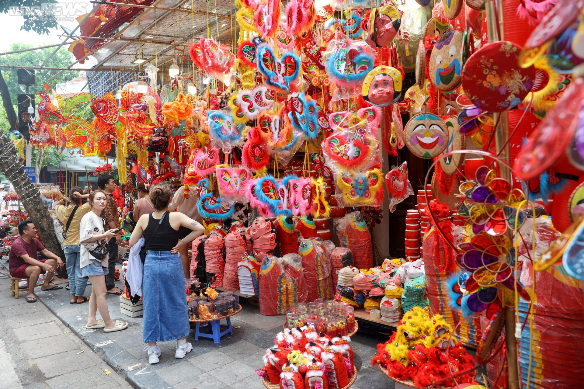 Hanoi in September (2025 Guide): What to Do, Events & What’s On 16 Mid-Autumn Festival
