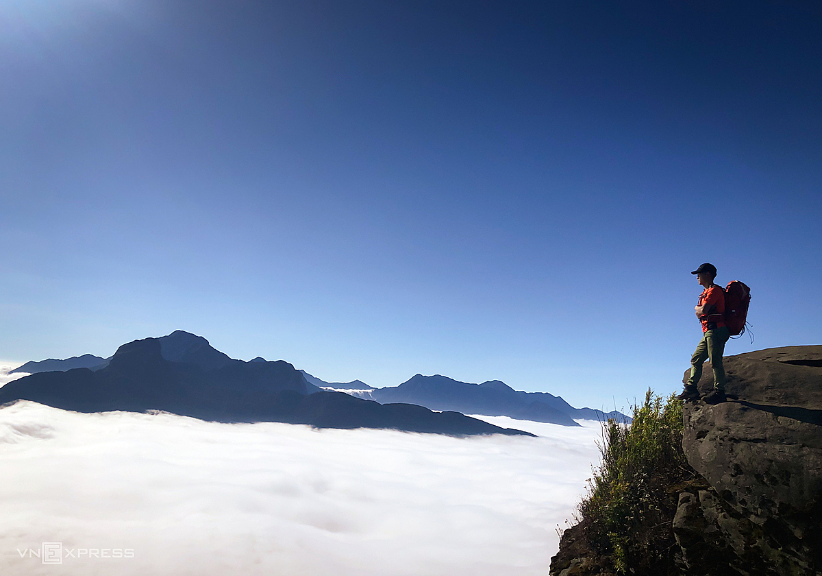 Top 7 BEST Cloud Hunting Places in Northern Vietnam 16 Hunting Clound on Lao Than peak