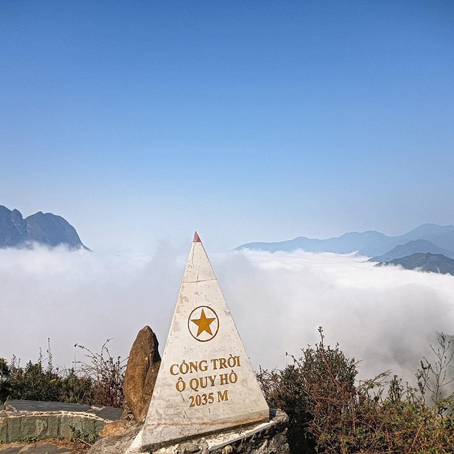 Top 7 BEST Cloud Hunting Places in Northern Vietnam 18 Ô Quy Hồ Pass