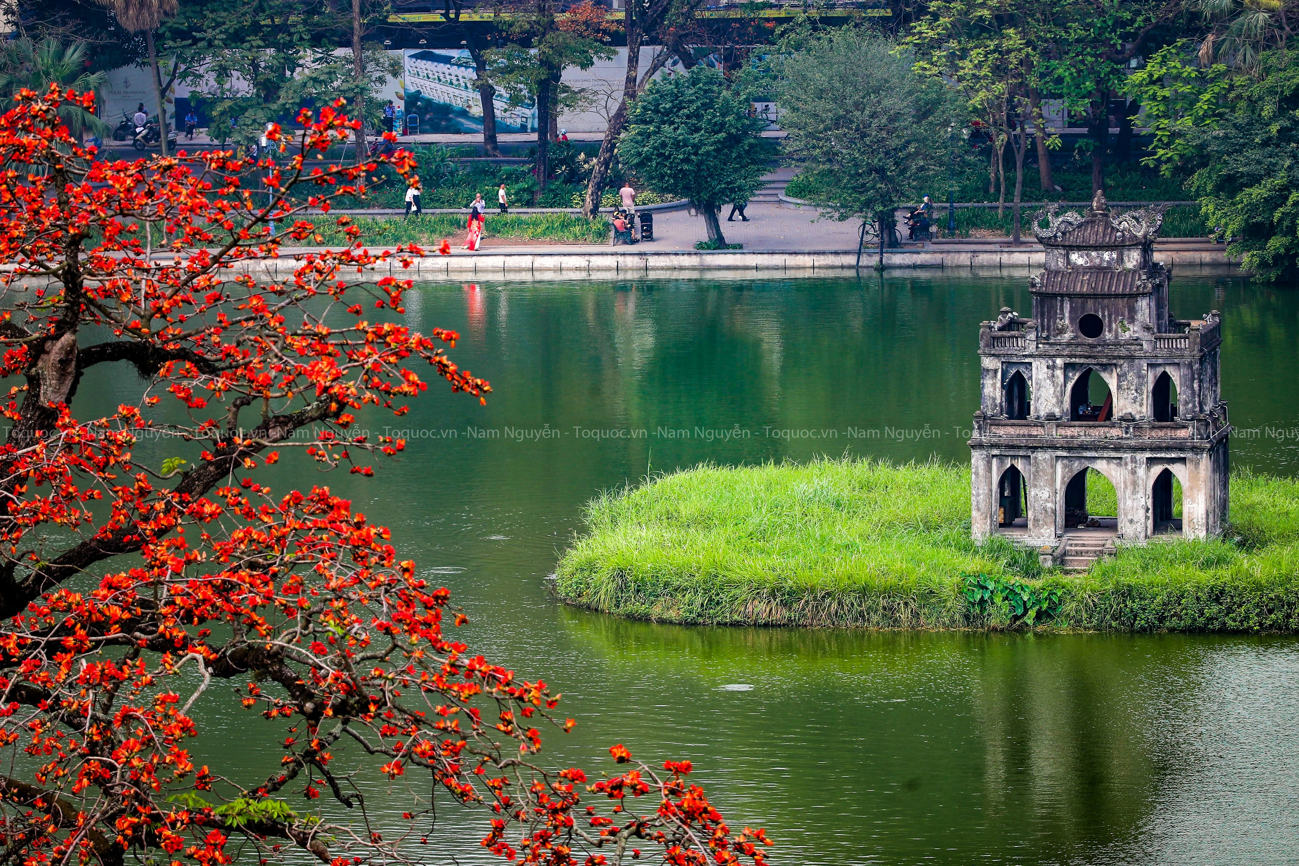 Hoan Kiem Lake In September : The Must-See Gem of Hanoi 13 Hoan Kiem Lake