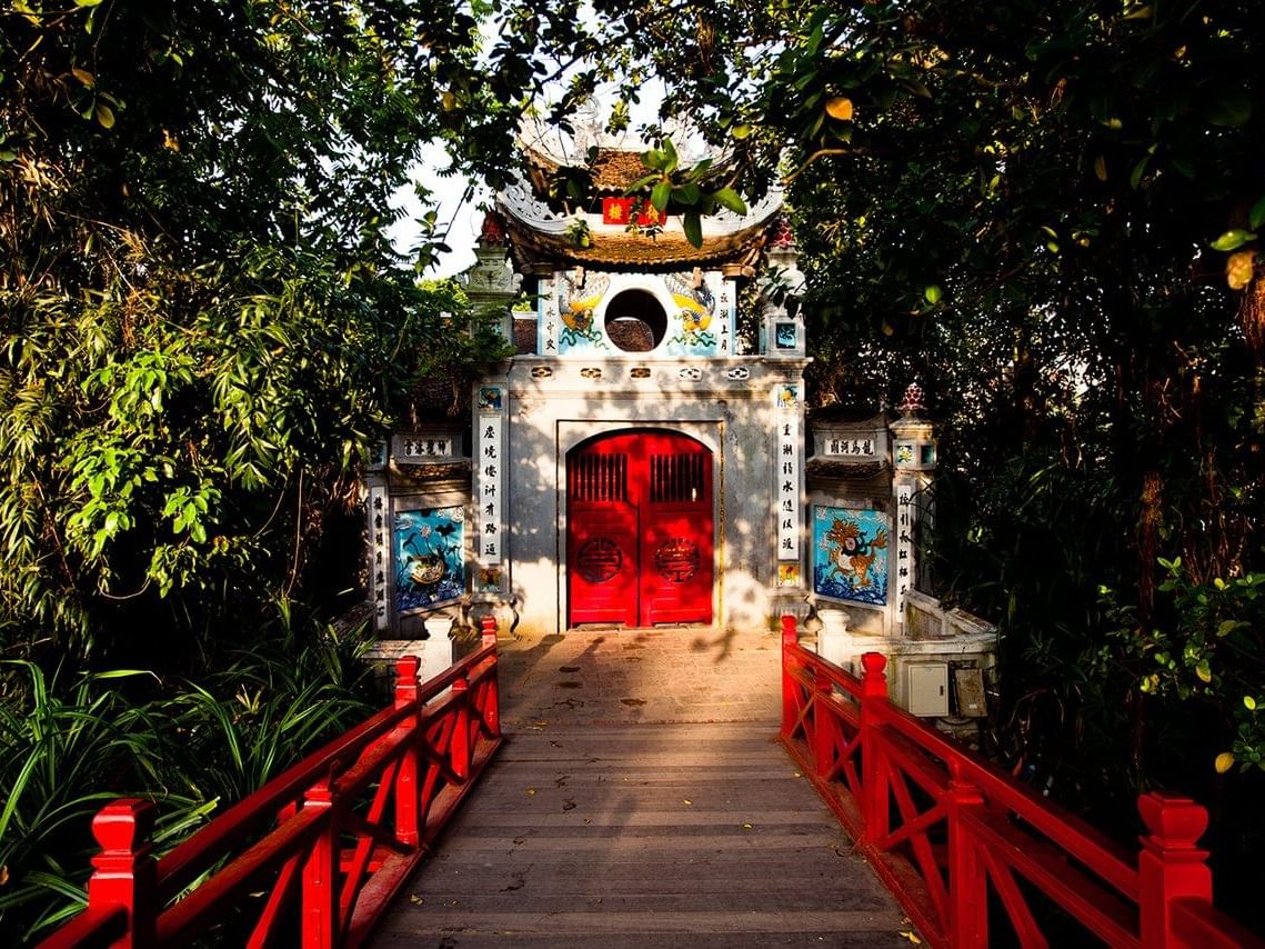 Hoan Kiem Lake In September : The Must-See Gem of Hanoi 17 Ngoc Son Temple